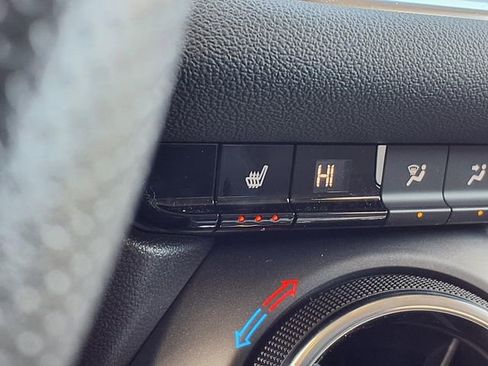 Used 2024 Chevrolet Blazer LT w/ Convenience Package image 5