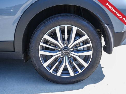 Used 2023 Nissan Kicks SR w/ SR Premium Package FWD image 11