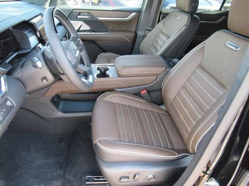 New 2026 GMC Acadia Denali Ultimate FWD image 15