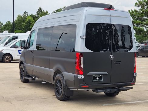 Used 2025 Mercedes-Benz Sprinter 2500 image 5