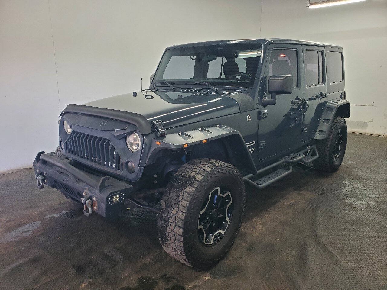 Used 2017 Jeep Wrangler Unlimited Sport w/ Connectivity Group AWD/4WD image 1