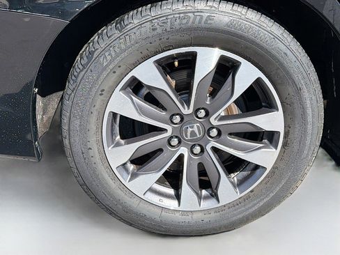 Used 2023 Honda Odyssey EX-L image 7