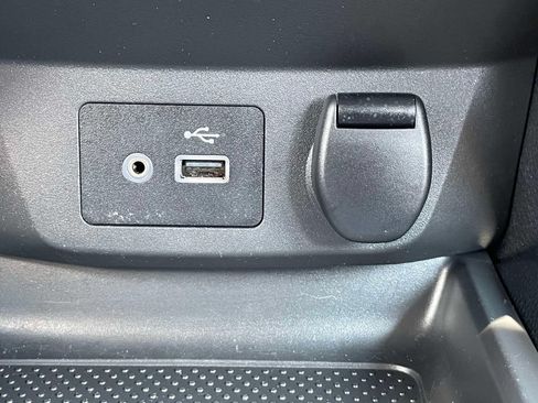 Used 2020 Nissan Rogue Sport S AWD/4WD image 30