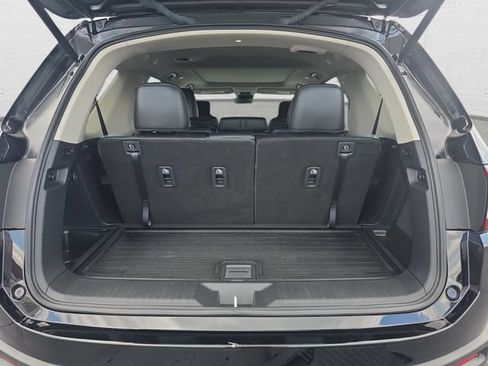 Used 2025 Honda Pilot Elite image 13