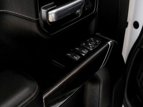 Used 2019 Chevrolet Silverado 1500 LTZ w/ LTZ Texas Edition AWD/4WD image 49