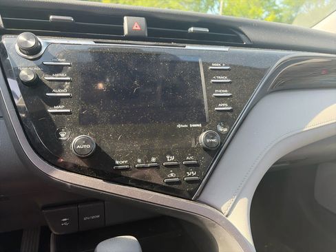 Certified 2019 Toyota Camry LE FWD image 8