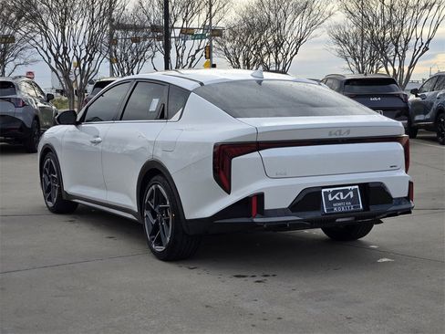 New 2025 Kia K4 GT-Line image 6