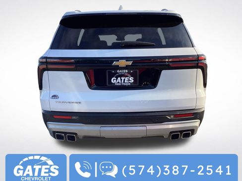 Used 2024 Chevrolet Traverse LT FWD image 8