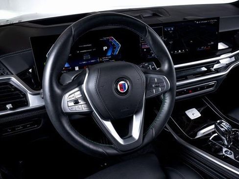 Used 2025 BMW ALPINA XB7 image 39