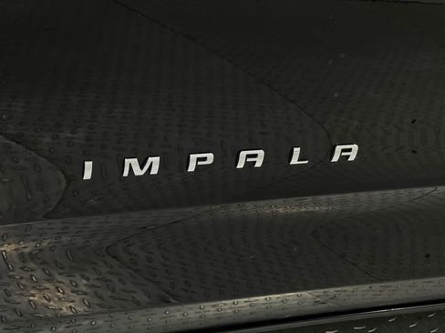 Used 2016 Chevrolet Impala LT image 36