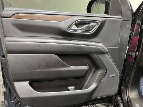 Used 2022 Chevrolet Tahoe High Country AWD/4WD image 12