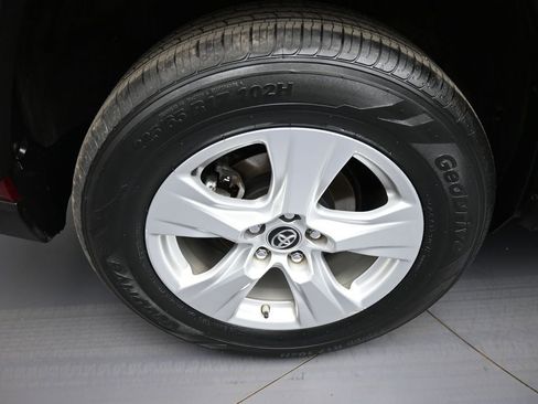 Certified 2019 Toyota RAV4 XLE w/ Convenience Package image 12