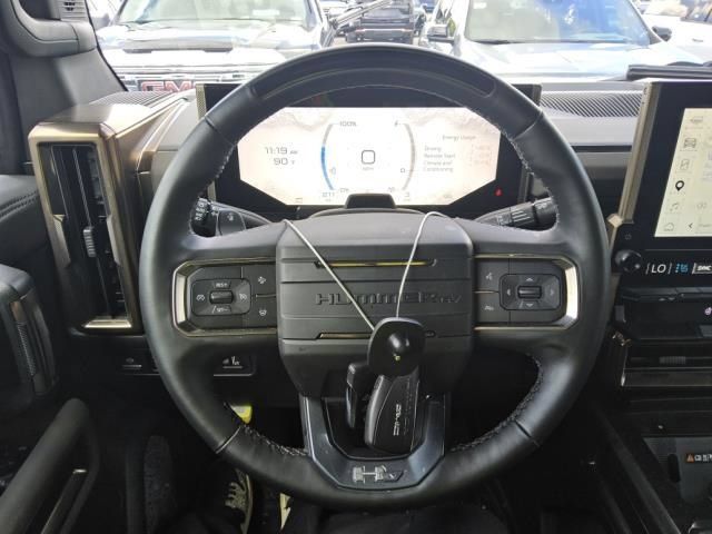 Used 2025 GMC Hummer EV 2X AWD/4WD image 7