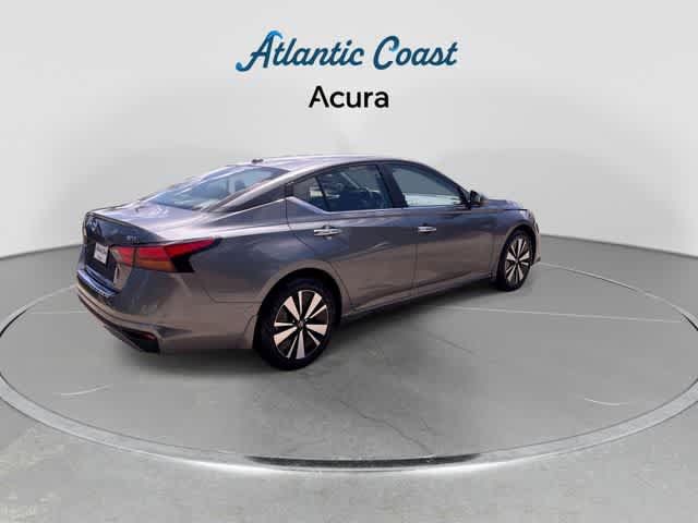 Used 2022 Nissan Altima 2.5 SV FWD image 8