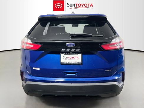 Used 2022 Ford Edge SE image 5