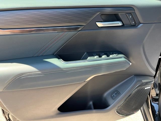 New 2026 GMC Acadia AT4 w/ Luxury Package AWD/4WD image 12