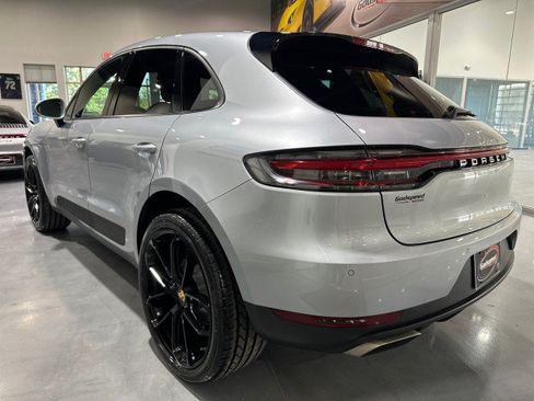 Used 2021 Porsche Macan AWD/4WD image 32