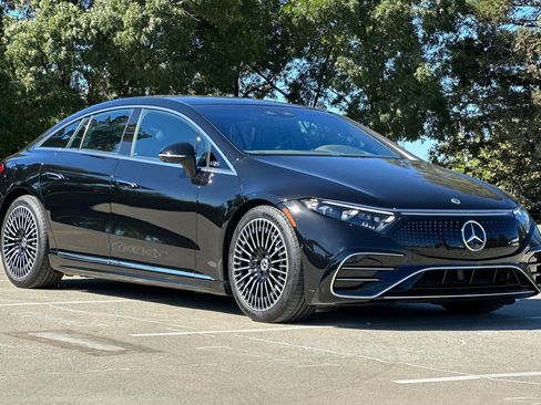 Certified 2023 Mercedes-Benz EQS 580 4MATIC Sedan image 6