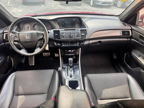 Used 2016 Honda Accord Sport image 14