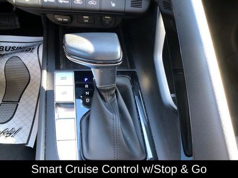 Used 2022 Hyundai Elantra SEL w/ Convenience Package image 20