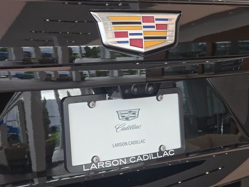 Used 2025 Cadillac Escalade V AWD/4WD image 14