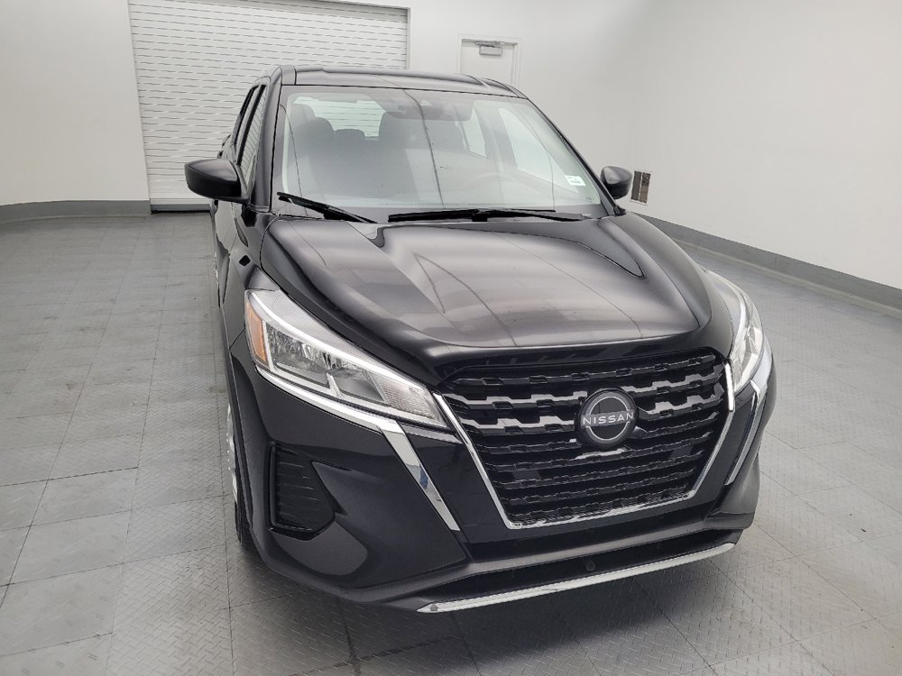 Used 2023 Nissan Kicks S FWD image 14