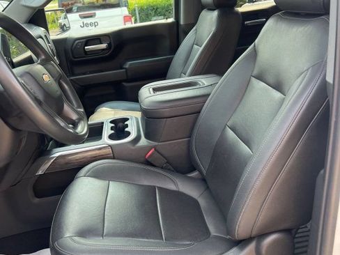 Used 2021 Chevrolet Silverado 1500 Custom w/ LPO, Dark Essentials Package RWD image 10