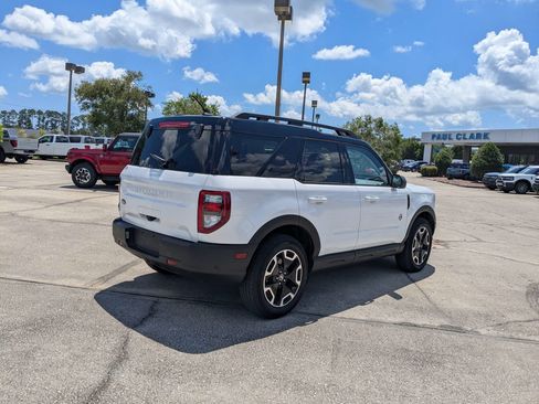 Used 2024 Ford Bronco Sport Outer Banks w/ Tech Package AWD/4WD image 4