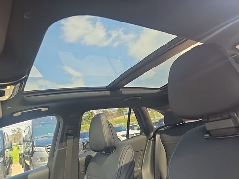 New 2026 Mercedes-Benz GLC 300 4MATIC image 21