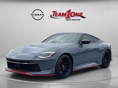 Used 2026 Nissan Z NISMO w/ Floor Mat Package RWD image 5
