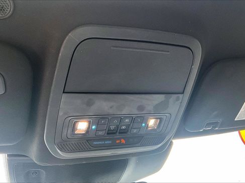 Used 2020 Ford Explorer Limited AWD/4WD image 16