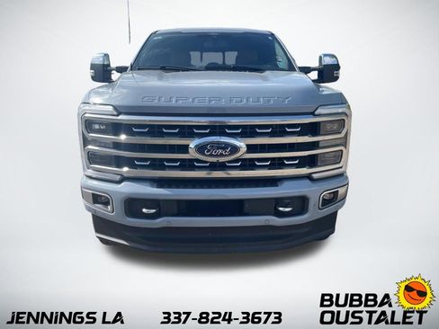 Used 2024 Ford F250 Platinum image 3