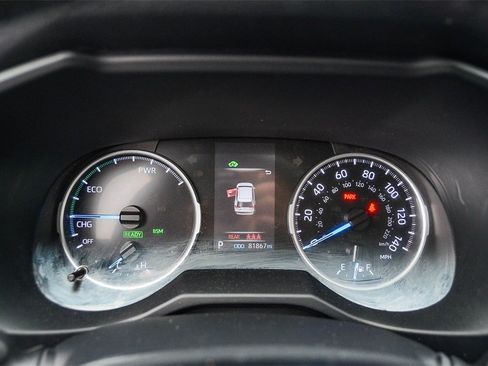 Used 2021 Toyota RAV4 XLE Premium image 25