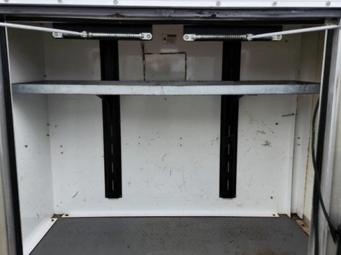 Used 2018 Ford E-350 and Econoline 350 Super Duty w/ Power Windows & Locks Group image 37