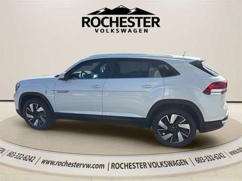 New 2026 Volkswagen Atlas Cross Sport SE image 5