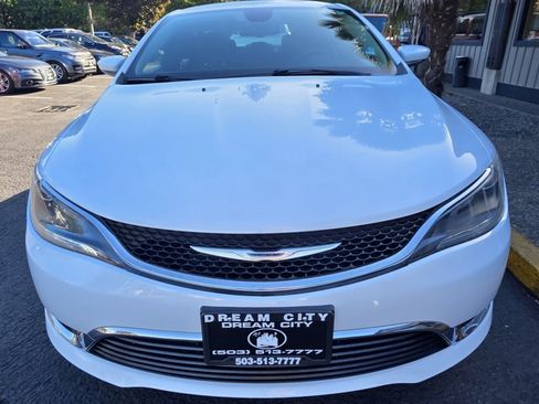 Used 2015 Chrysler 200 Limited w/ Convenience Group image 9