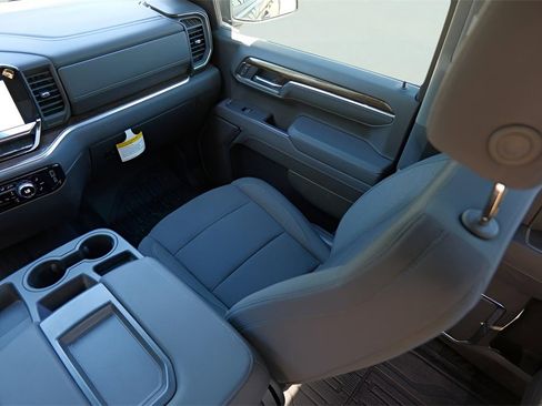 New 2025 GMC Sierra 1500 Elevation image 26