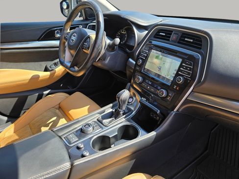 Used 2016 Nissan Maxima SR FWD image 47