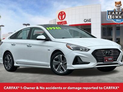 Used 2019 Hyundai Sonata Limited w/ Ultimate Package 02