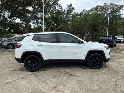 New 2026 Jeep Compass Latitude AWD/4WD image 2