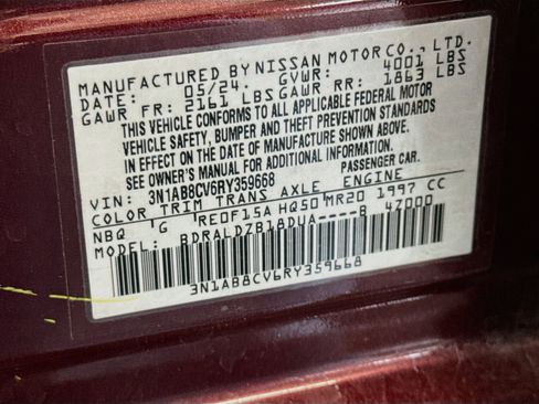 Used 2024 Nissan Sentra SV FWD image 12