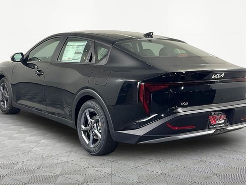 New 2026 Kia K4 LXS FWD image 4