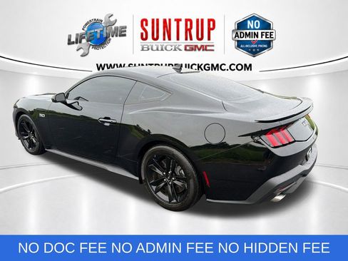 Used 2025 Ford Mustang GT RWD image 3