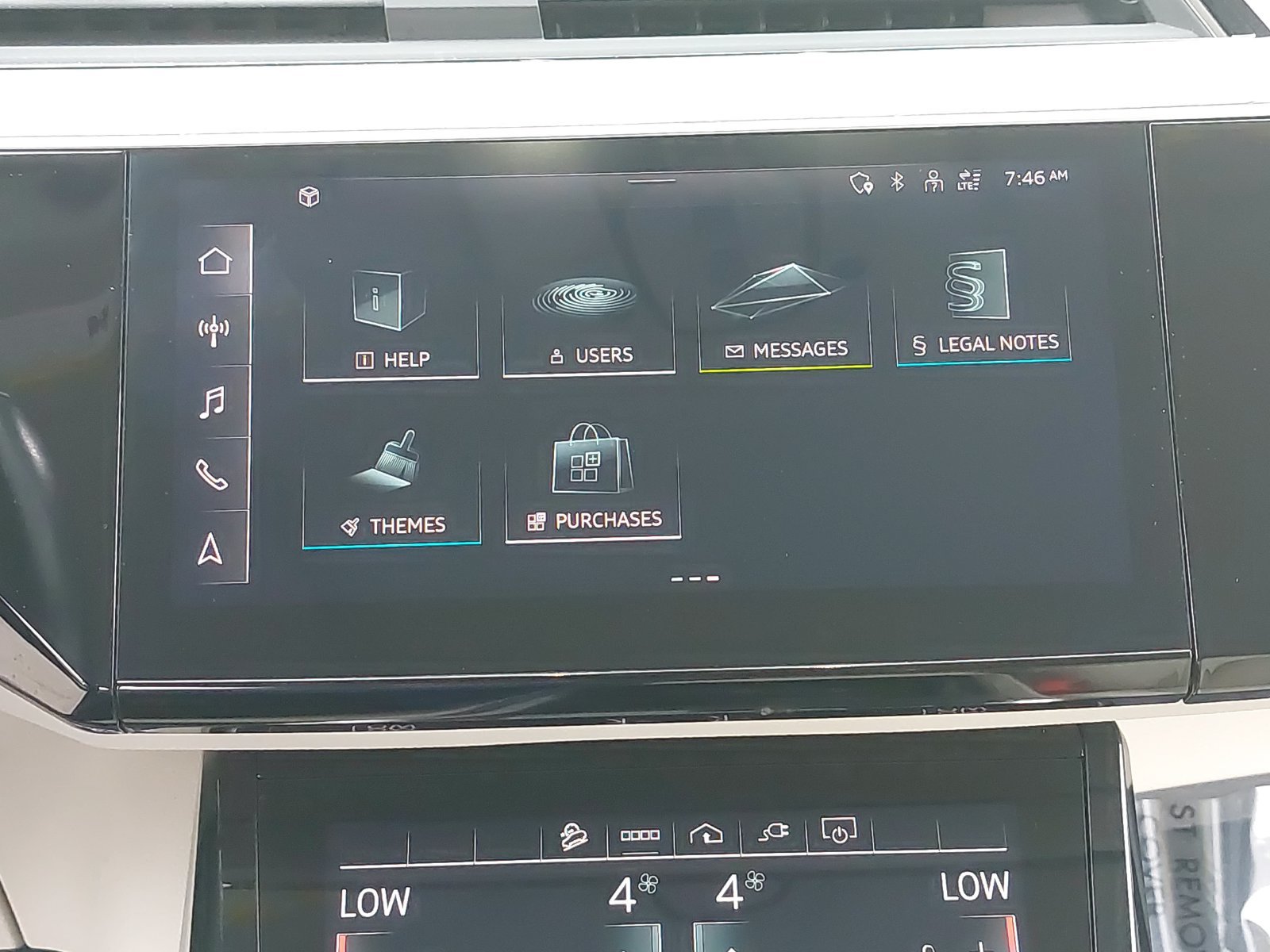 Used 2024 Audi Q8 e-tron Premium Plus w/ Premium Plus Package AWD/4WD image 25