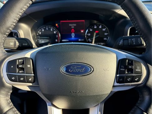 Used 2023 Ford Explorer XLT w/ Equipment Group 202A image 12