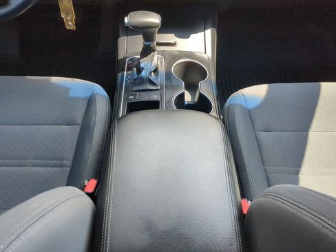 Certified 2019 Kia Sorento S image 18