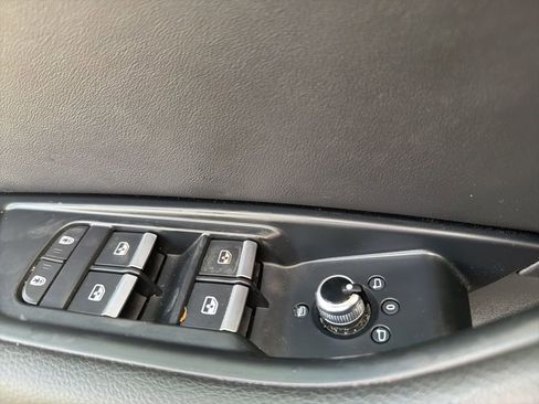 Used 2020 Audi A4 2.0T Premium w/ Convenience Package image 17