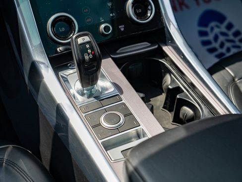 Used 2020 Land Rover Range Rover Sport HSE image 20