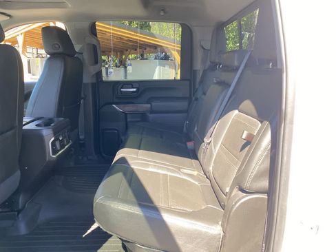 Used 2022 GMC Sierra 3500 Denali w/ Denali Ultimate Package AWD/4WD image 16
