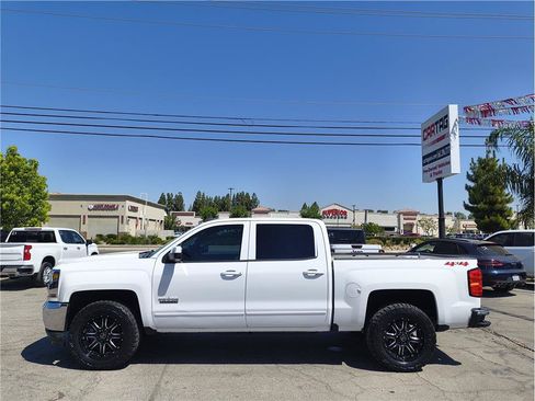 Used 2018 Chevrolet Silverado 1500 LT w/ Texas Edition AWD/4WD image 16